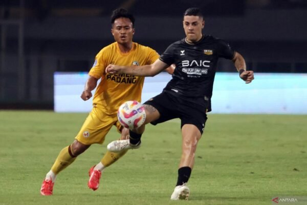 Tantangan Mental Alexis Messidoro Sebelum Pertandingan Melawan Persis Solo