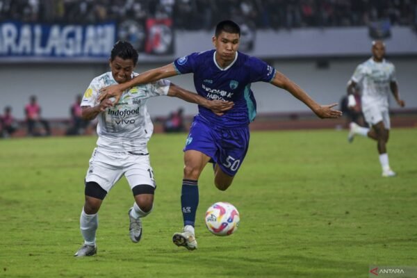 Meski Gagal Raih Kemenangan, Hodak Puji Penampilan Tim Persib