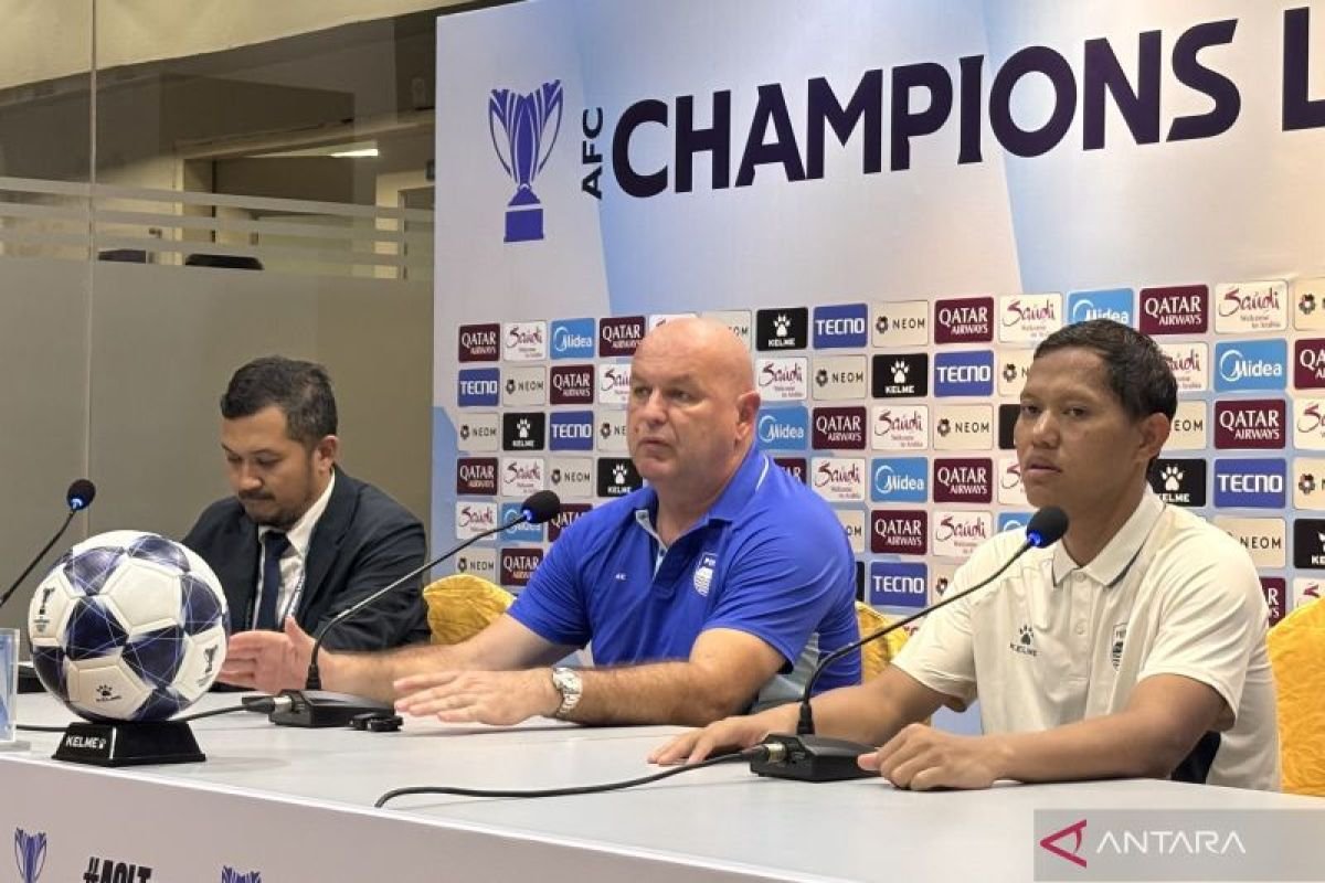 Persib Bandung Menegaskan Tidak Ada Kebenaran Rumor Bojan Hodak Masuk Bursa Pelatih Timnas